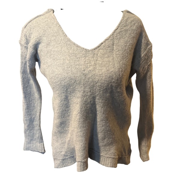 Free People Sweaters - Free People Light Grey Alpaca‎ Blend V Neck Long Sleeve Sweater XS